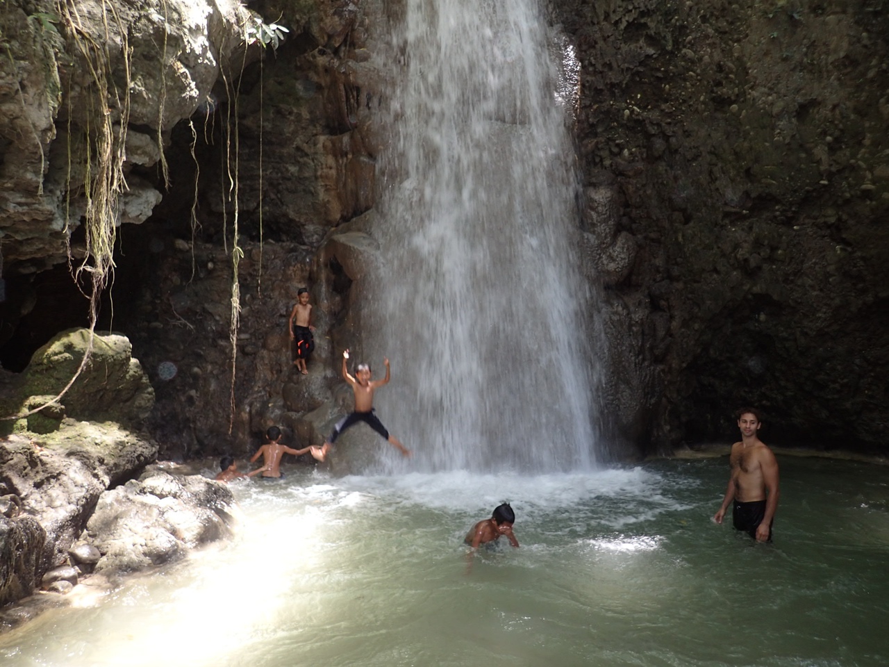 Путешествие по Филиппинам. Поездка на водопад Тагбаобо
