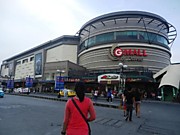 Рынки и торговые центры Давао, Самала